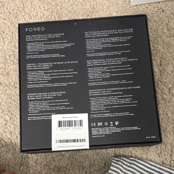 FOREO Luna 2 Professional Cleansing Device - Sky Blue - Picture 2 of 2